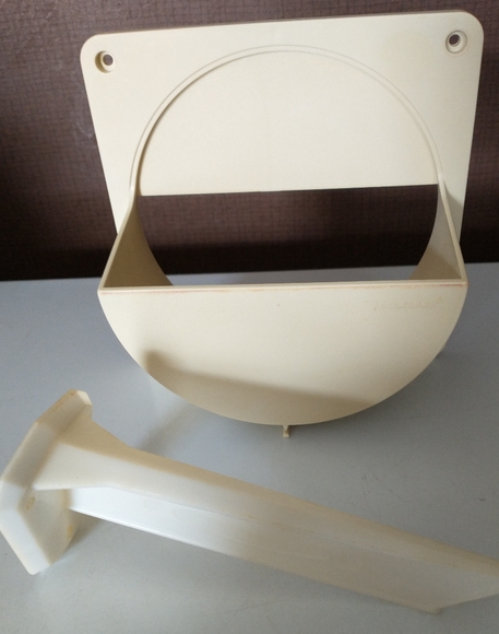 Tupperware Seal Holder & #490 Seal Rack - Picture 2 of 2